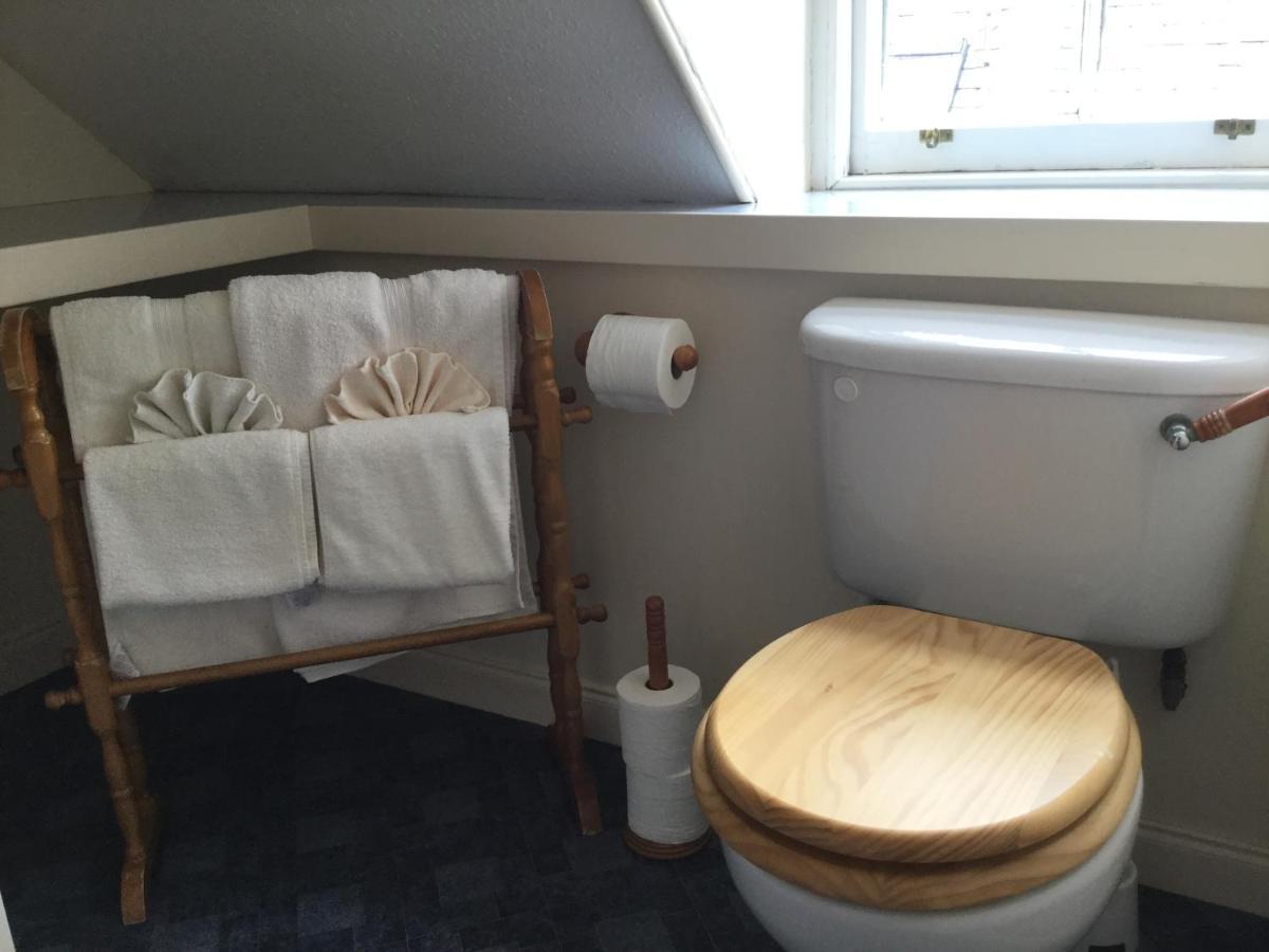 Three-Bedroom Old Cottage Free Parking Inverness Dış mekan fotoğraf