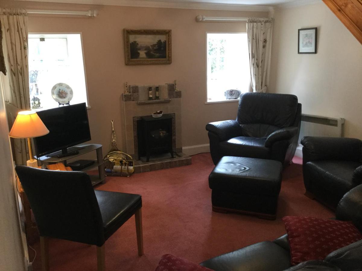 Three-Bedroom Old Cottage Free Parking Inverness Dış mekan fotoğraf