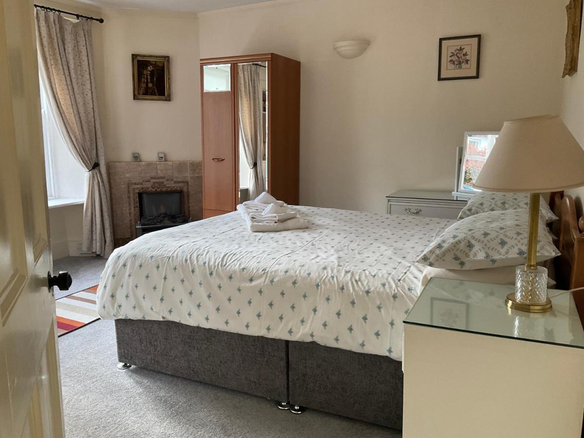 Three-Bedroom Old Cottage Free Parking Inverness Dış mekan fotoğraf